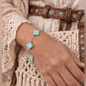 925 Sterling Silver and green Clover Bracelet 7.5 in